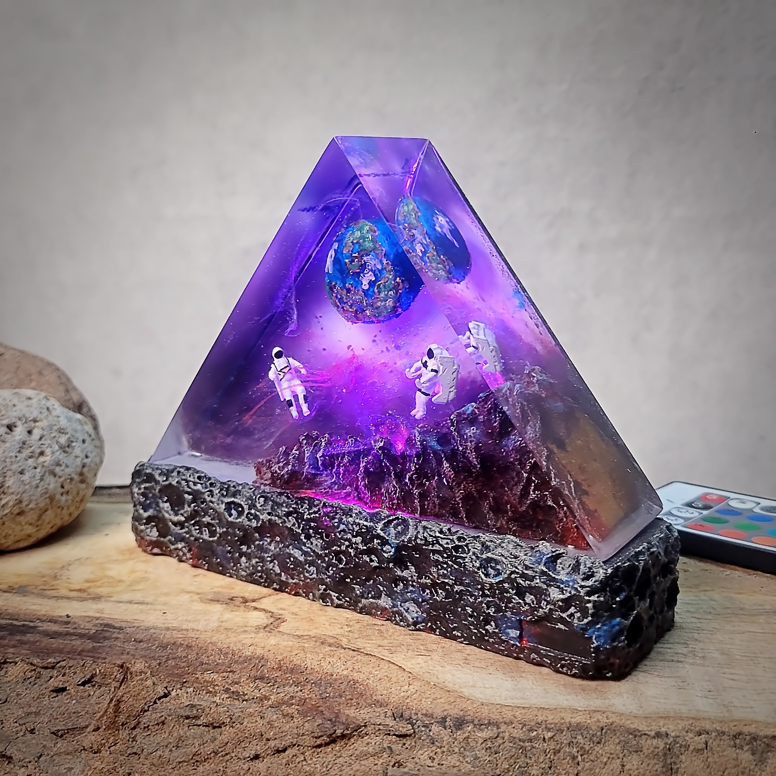 TG EARTH - Handmade Night Lights - Nysekai