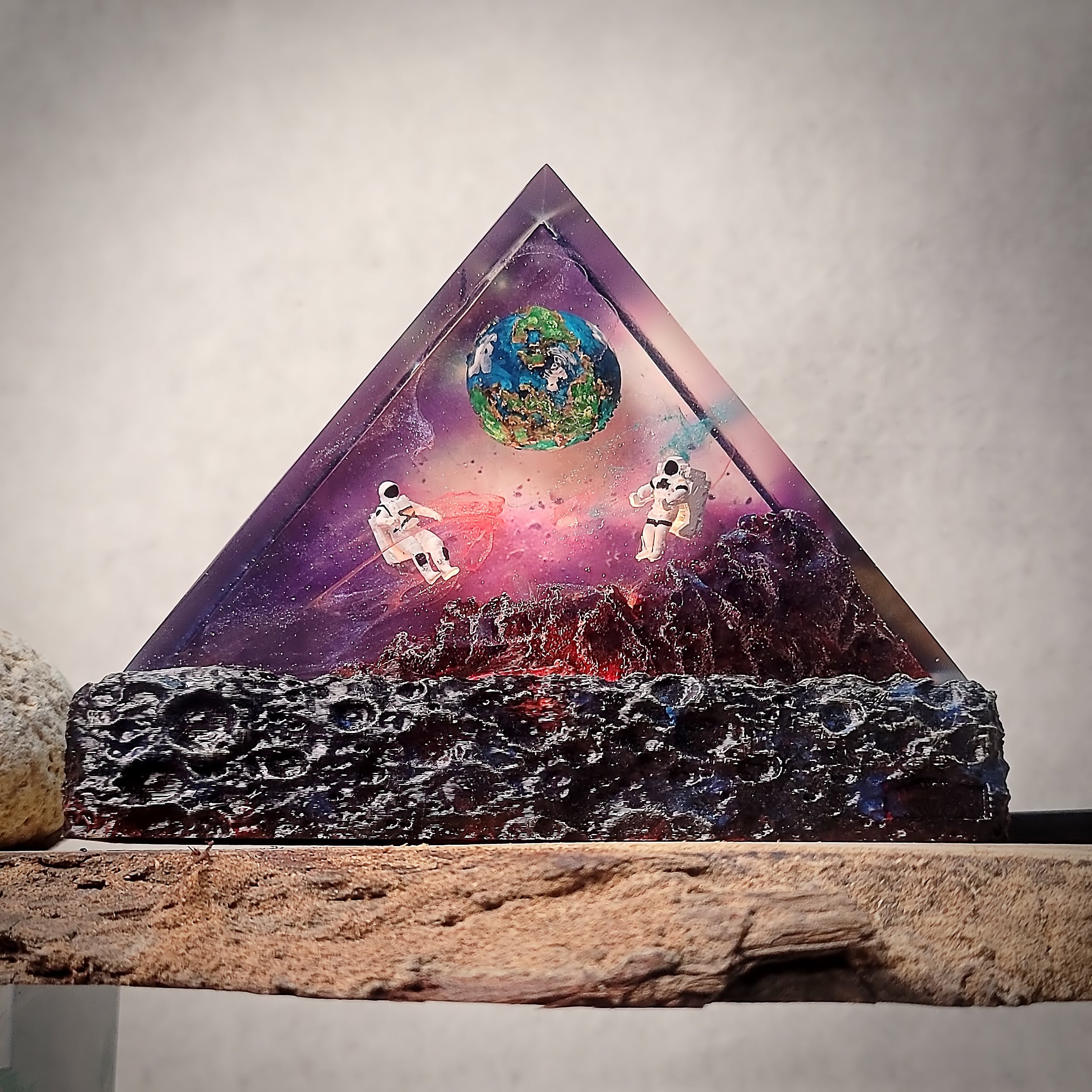 TG EARTH - Handmade Night Lights - Nysekai