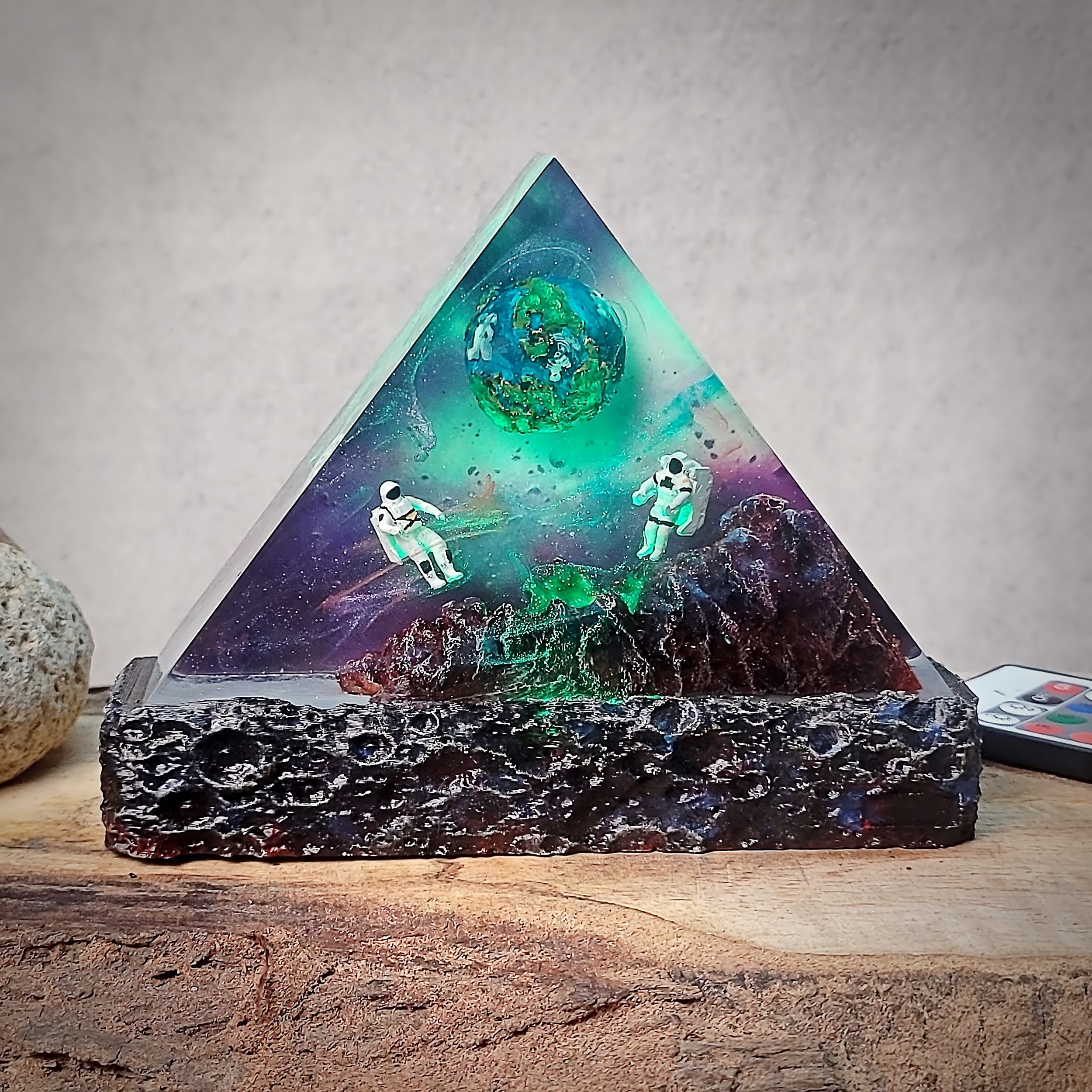 TG EARTH - Handmade Night Lights - Nysekai