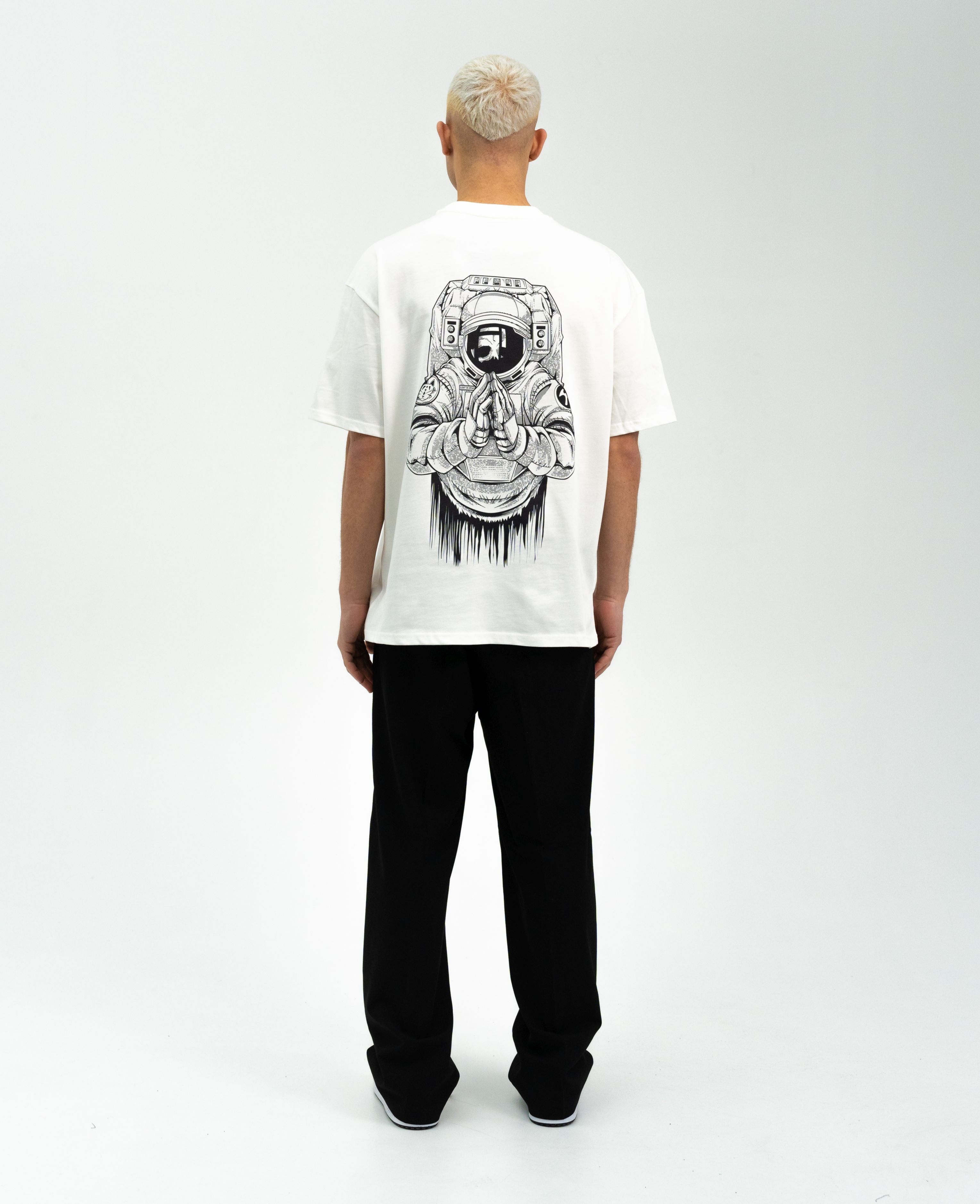 Astronaut X Lost In Space - Chainsaw Man Oversize T-Shirt
